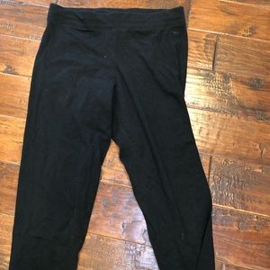 black victoria’s secret leggings